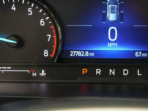 Certified 2022 Ford Explorer XLT w/ Equipment Group 202A image 18