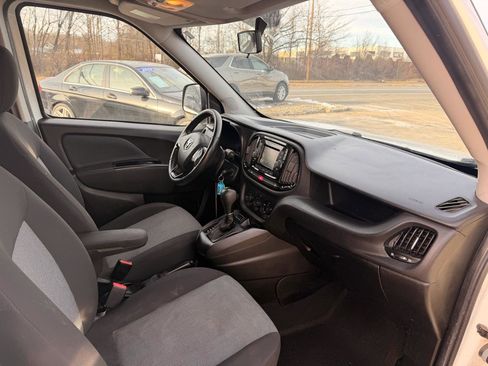 Used 2017 RAM ProMaster City Tradesman w/ Rear Back-up Camera Group image 16