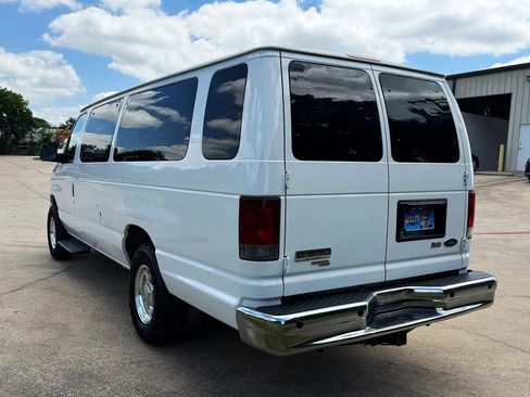 Used 2010 Ford E-350 and Econoline 350 XLT RWD image 7