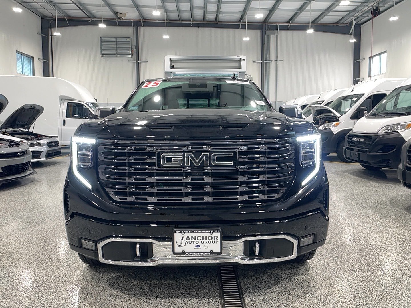 Used 2025 GMC Sierra 1500 Denali Ultimate AWD/4WD image 2