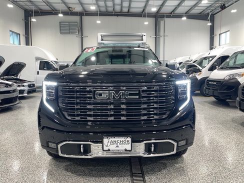 Used 2025 GMC Sierra 1500 Denali Ultimate AWD/4WD image 2