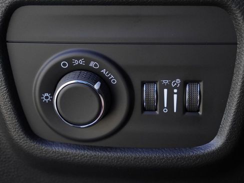 New 2026 Jeep Grand Cherokee L Laredo AWD/4WD image 13
