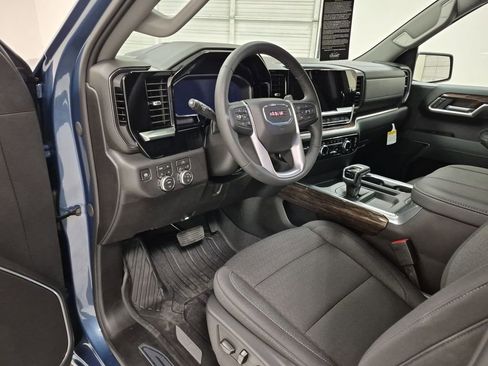 New 2026 GMC Sierra 1500 Elevation image 10