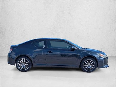 Used 2015 Scion tC image 4