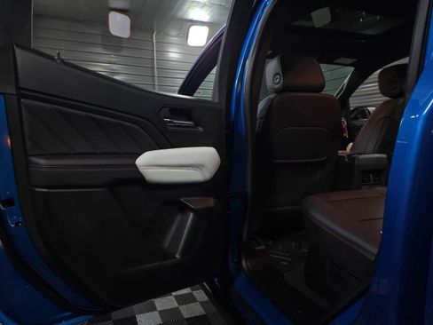 Used 2024 GMC Canyon AT4X w/ AT4X AEV Edition image 35