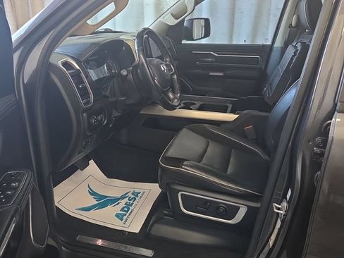 Used 2020 RAM 1500 Laramie AWD/4WD image 5