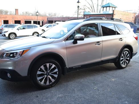 Used 2015 Subaru Outback 2.5i Limited w/ Protection Package #2 image 7