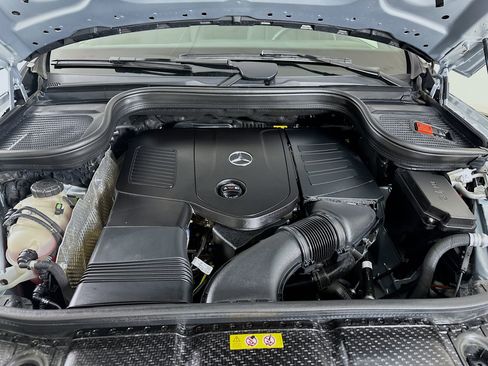 Used 2025 Mercedes-Benz GLE 350 4MATIC image 33