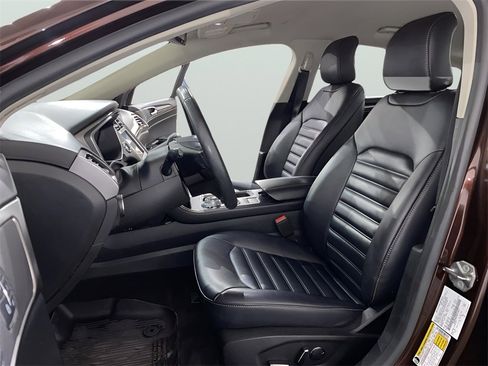 Used 2019 Ford Fusion SEL image 10