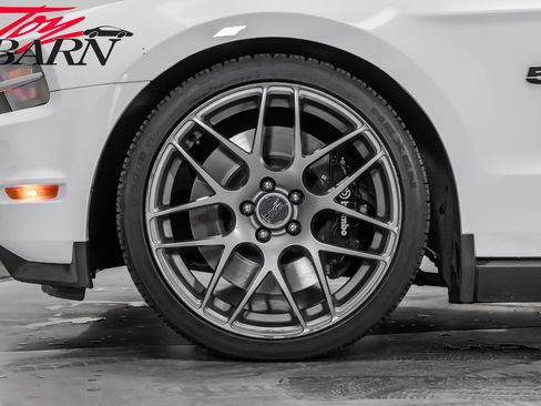 Used 2012 Ford Mustang GT Premium image 16