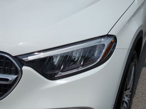 Certified 2024 Mercedes-Benz GLC 300 4MATIC image 9