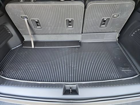 New 2026 GMC Acadia Elevation w/ Elevation Premium Package FWD image 22