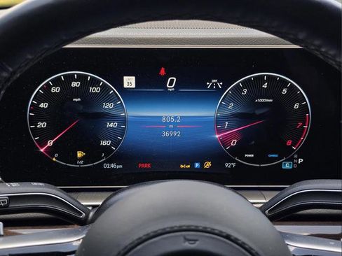 Used 2025 Mercedes-Benz GLS 580 4MATIC image 26