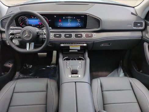 New 2026 Mercedes-Benz GLS 450 4MATIC image 15
