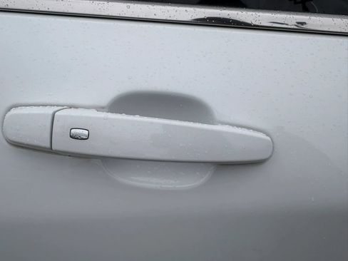 Used 2018 Chevrolet Equinox LT image 40