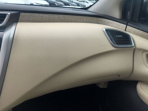 Used 2021 Nissan Murano SV w/ SV Special Edition Package FWD image 32