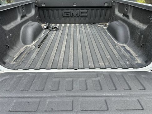 Used 2018 GMC Sierra 1500 SLT AWD/4WD image 20