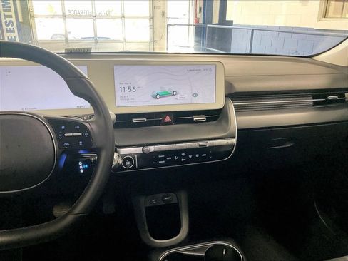 Used 2024 Hyundai Ioniq 5 SE AWD/4WD image 18