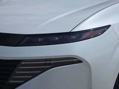 Certified 2025 Nissan Murano SL AWD/4WD image 30