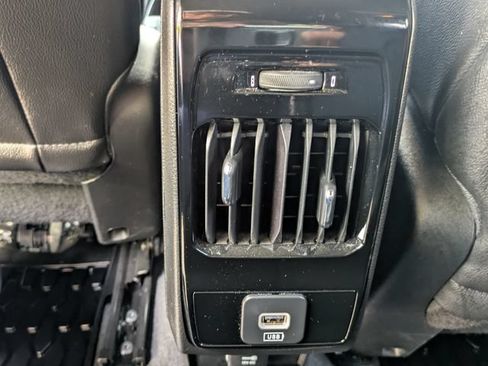 Used 2024 Jeep Compass Limited AWD/4WD image 14
