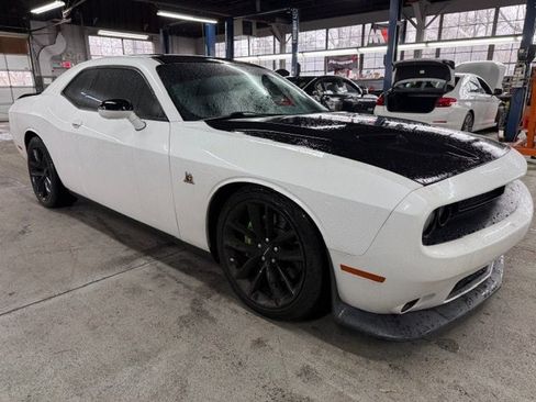 Used 2015 Dodge Challenger R/T Scat Pack image 5