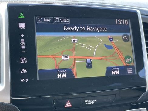 Used 2016 Honda Pilot Touring image 9