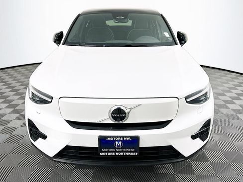 Used 2023 Volvo C40 P8 Recharge Ultimate image 2