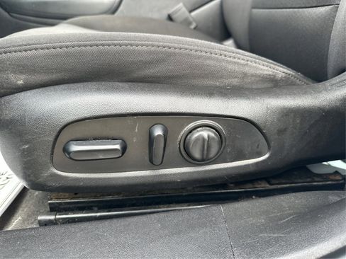 Used 2018 Chevrolet Malibu LT FWD image 13
