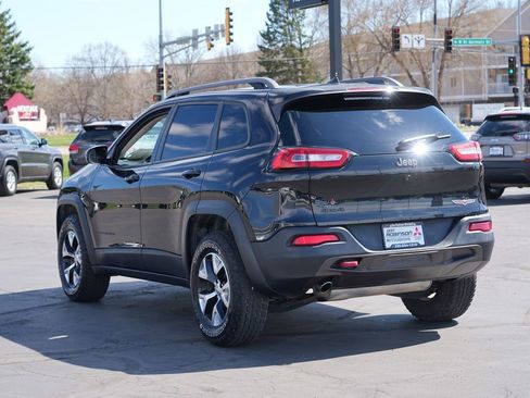 Used 2016 Jeep Cherokee Trailhawk AWD/4WD image 5