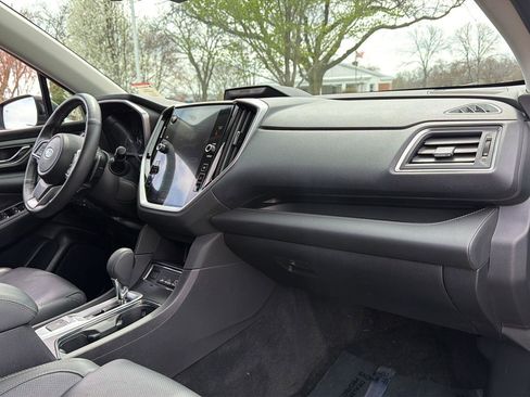 Used 2023 Subaru Ascent Limited image 15
