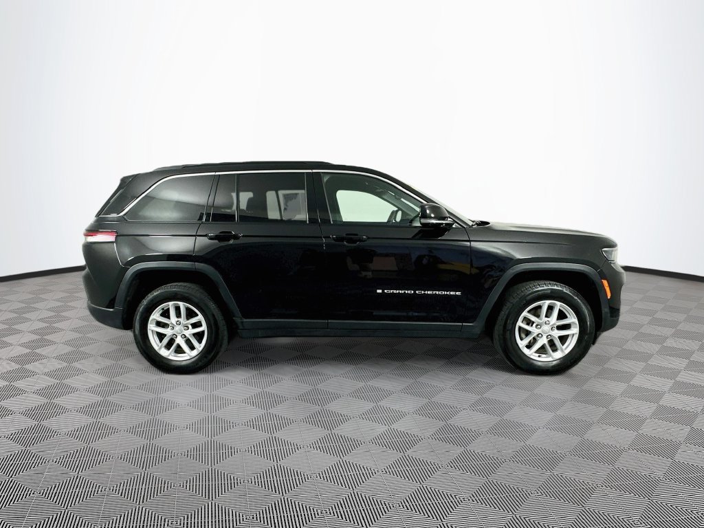 Certified 2024 Jeep Grand Cherokee Laredo X w/ Luxury Tech Group I AWD/4WD image 14