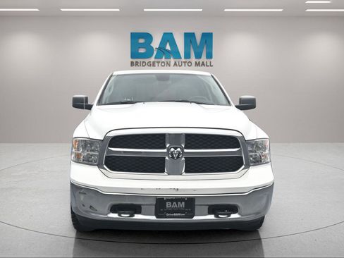 Used 2022 RAM 1500 Classic SLT w/ Protection Group AWD/4WD image 2