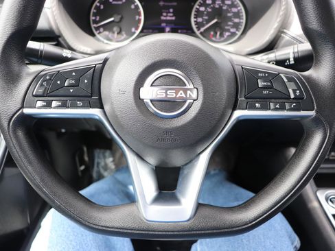 Used 2024 Nissan Sentra SV FWD image 26