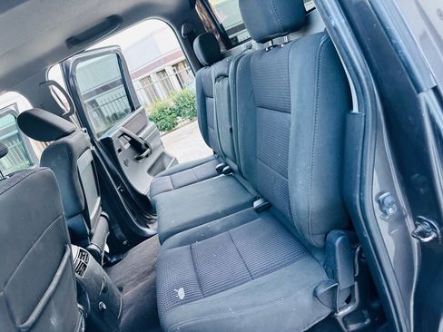 Used 2011 Nissan Titan SV w/ SV Premium Utility Pkg image 17