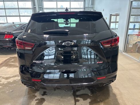 Certified 2023 Chevrolet Blazer RS w/ Driver Confidence II Package image 4