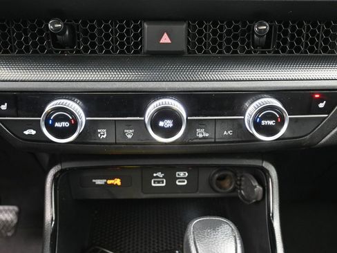 Certified 2024 Honda CR-V EX image 15