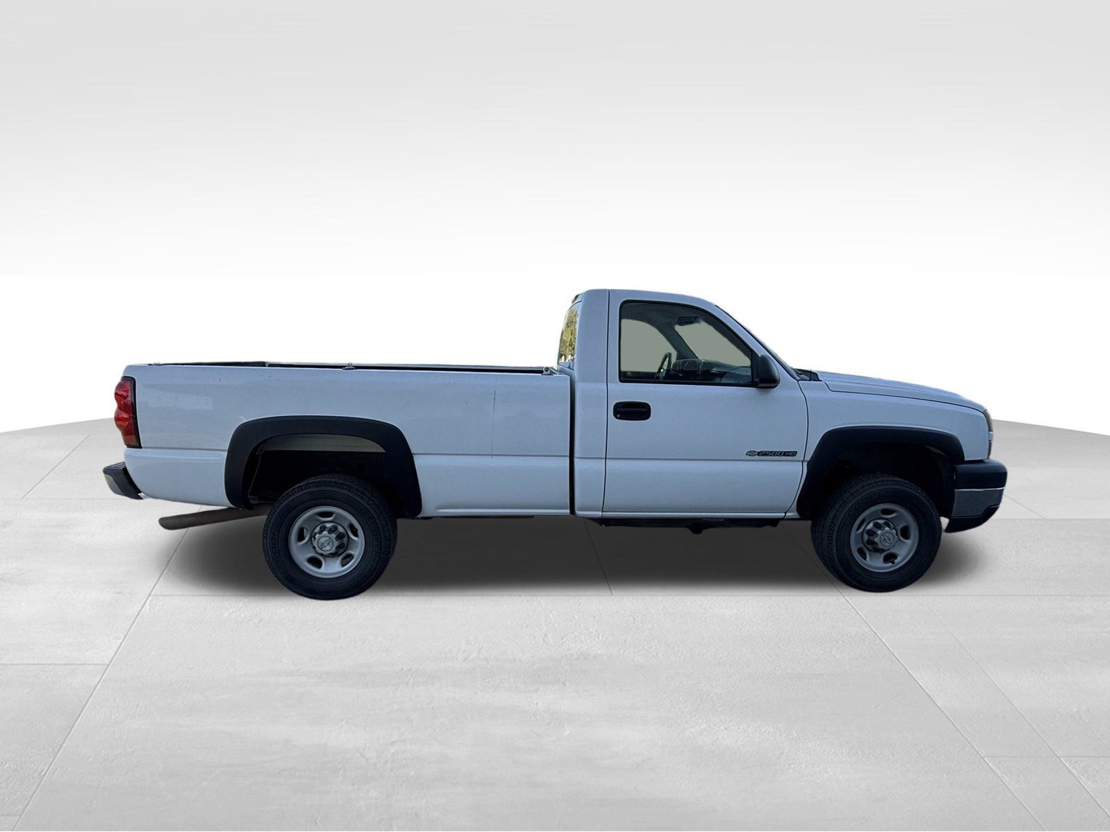 Used 2007 Chevrolet Silverado 2500 W/T RWD image 2