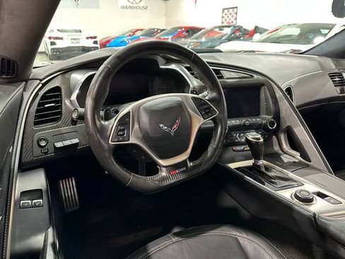 Used 2015 Chevrolet Corvette Z06 w/ 3LZ Preferred Equipment Group RWD image 31