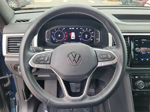 Certified 2023 Volkswagen Atlas Cross Sport SE w/ Black Wheel Package AWD/4WD image 21