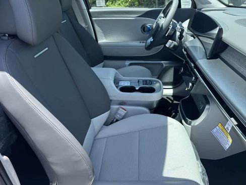 New 2026 Hyundai Ioniq 9 Limited image 24