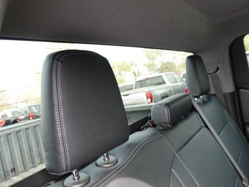 Used 2023 GMC Sierra 1500 Pro w/ Pro Value Package AWD/4WD image 31