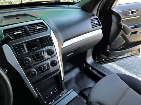 Used 2014 Ford Explorer 4WD Police Interceptor image 19