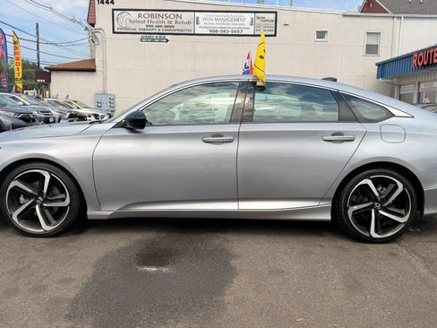 Used 2022 Honda Accord Sport image 11