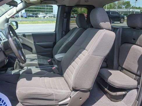 Used 2019 Nissan Frontier S RWD image 7