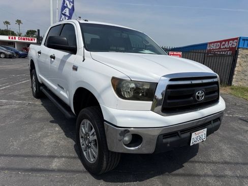 Used 2013 Toyota Tundra 2WD CrewMax w/ Tow Pkg image 6