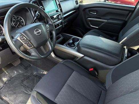 Certified 2024 Nissan Titan SV w/ SV Bronze Edition Package RWD image 17