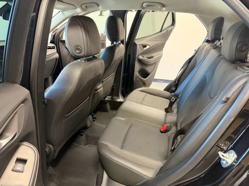 Used 2025 Buick Encore GX Preferred AWD/4WD image 29
