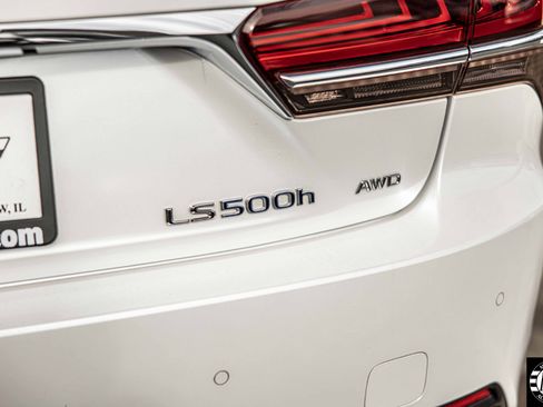 Used 2020 Lexus LS 500h AWD image 15