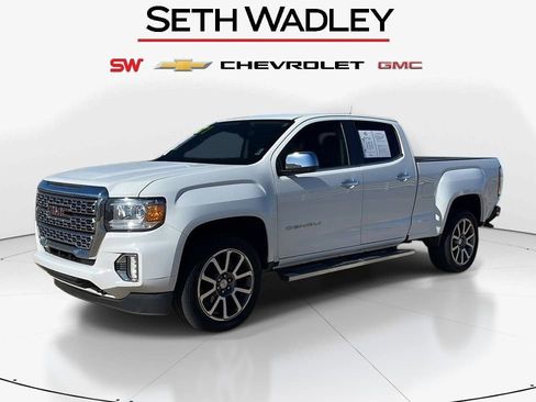 Used 2021 GMC Canyon Denali image 3