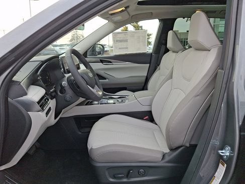 New 2026 INFINITI QX60 Luxe w/ Cargo Package image 10